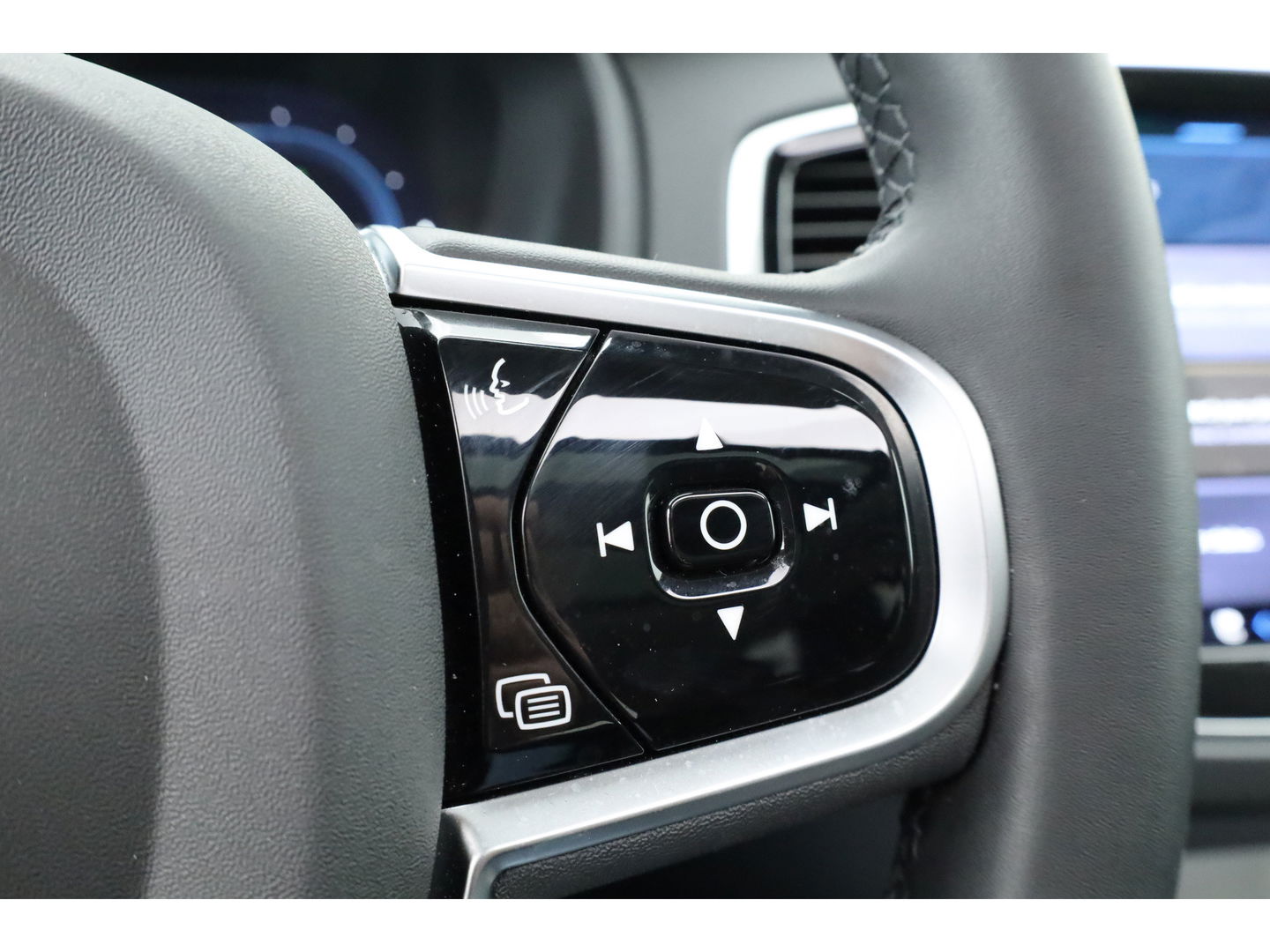 Volvo XC90 2.0 T8 Recharge AWD Ultra Bright | 7 pers. | Pano | 360 camera | HUD | Harman/Kardon | Memory | Bliss | Stoel-Stuurverw. | Google+App.connect | Elek. Klep | 21''