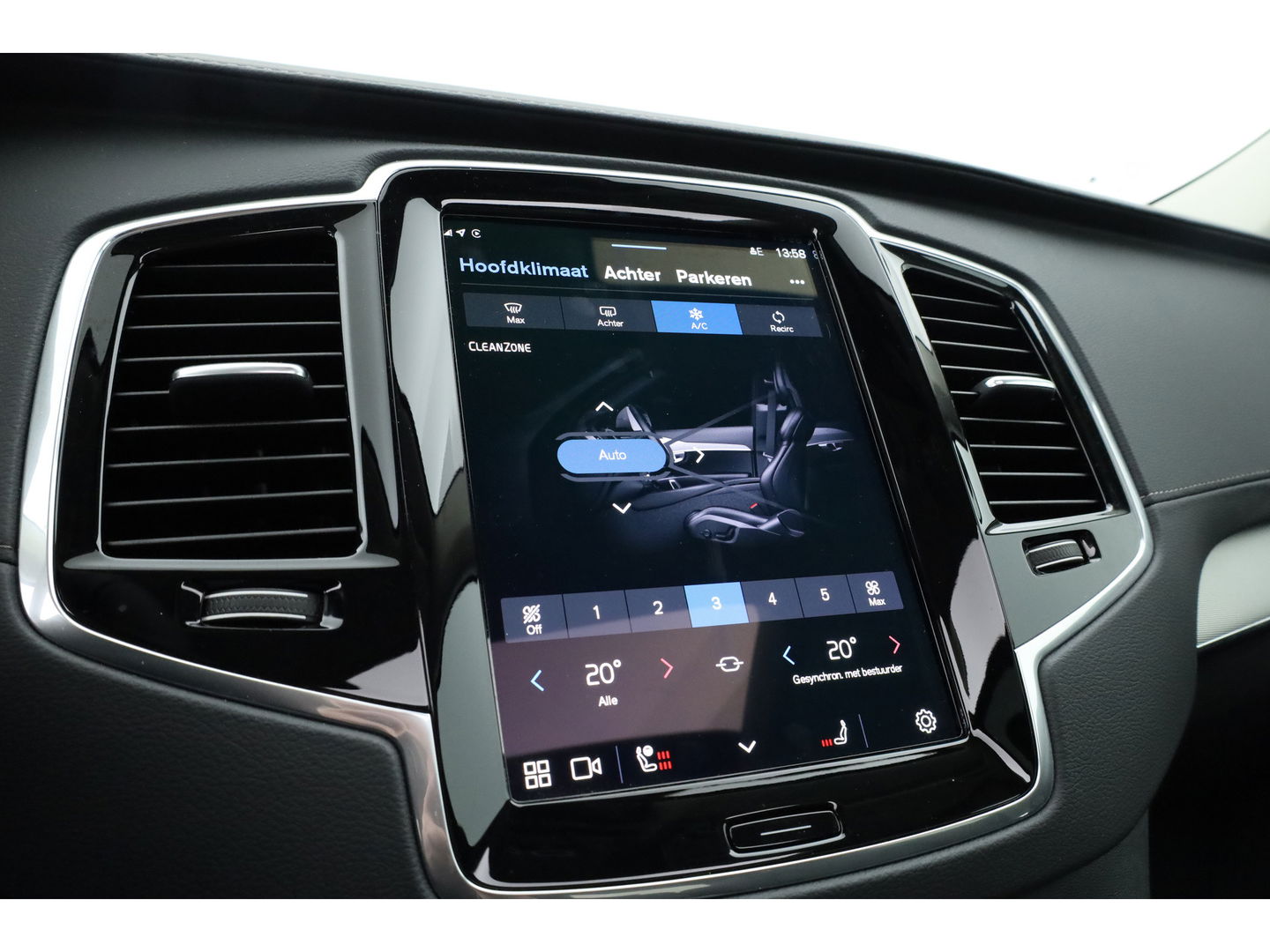 Volvo XC90 2.0 T8 Recharge AWD Ultra Bright | 7 pers. | Pano | 360 camera | HUD | Harman/Kardon | Memory | Bliss | Stoel-Stuurverw. | Google+App.connect | Elek. Klep | 21''