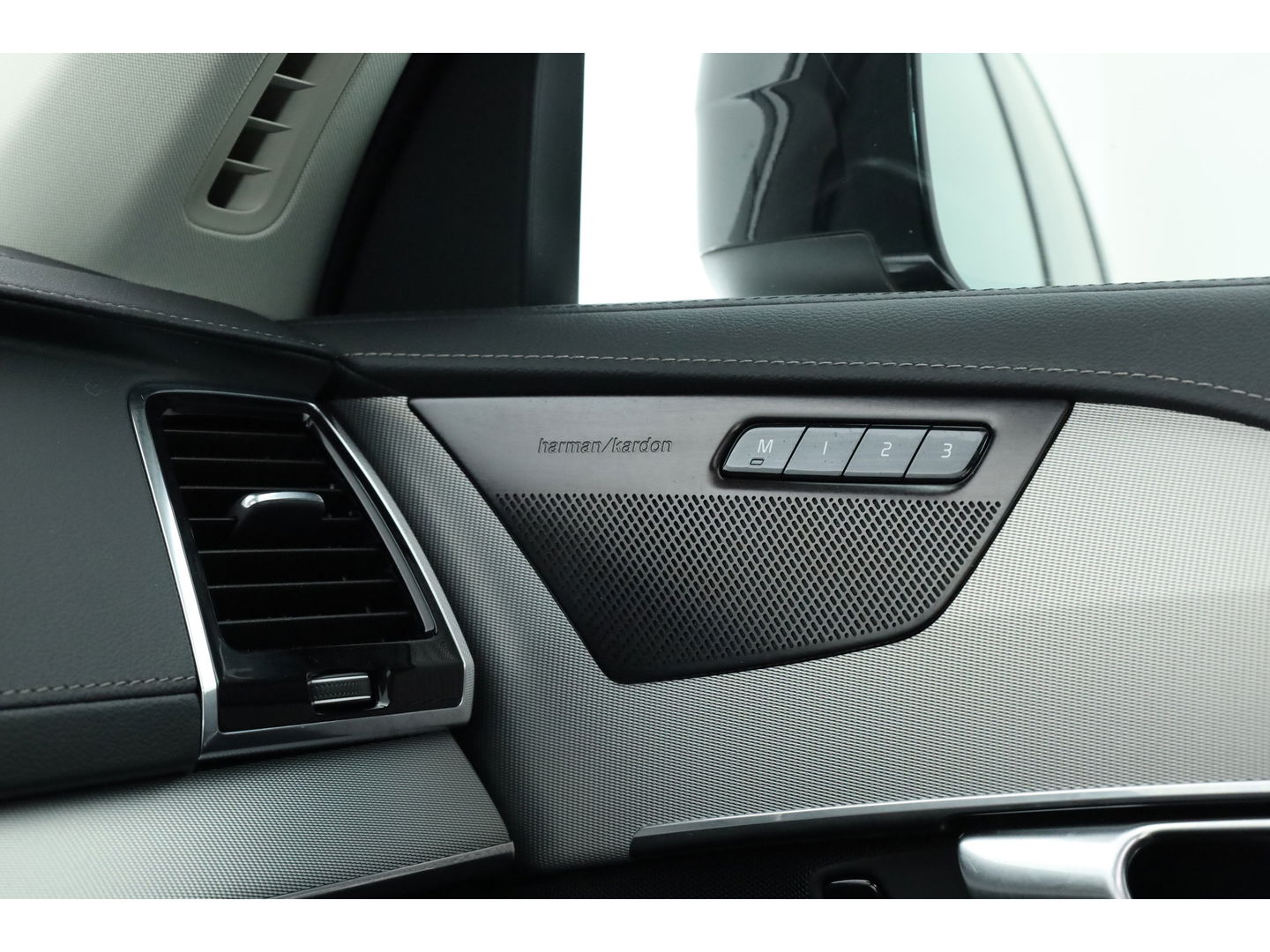 Volvo XC90 2.0 T8 Recharge AWD Ultra Bright | 7 pers. | Pano | 360 camera | HUD | Harman/Kardon | Memory | Bliss | Stoel-Stuurverw. | Google+App.connect | Elek. Klep | 21''