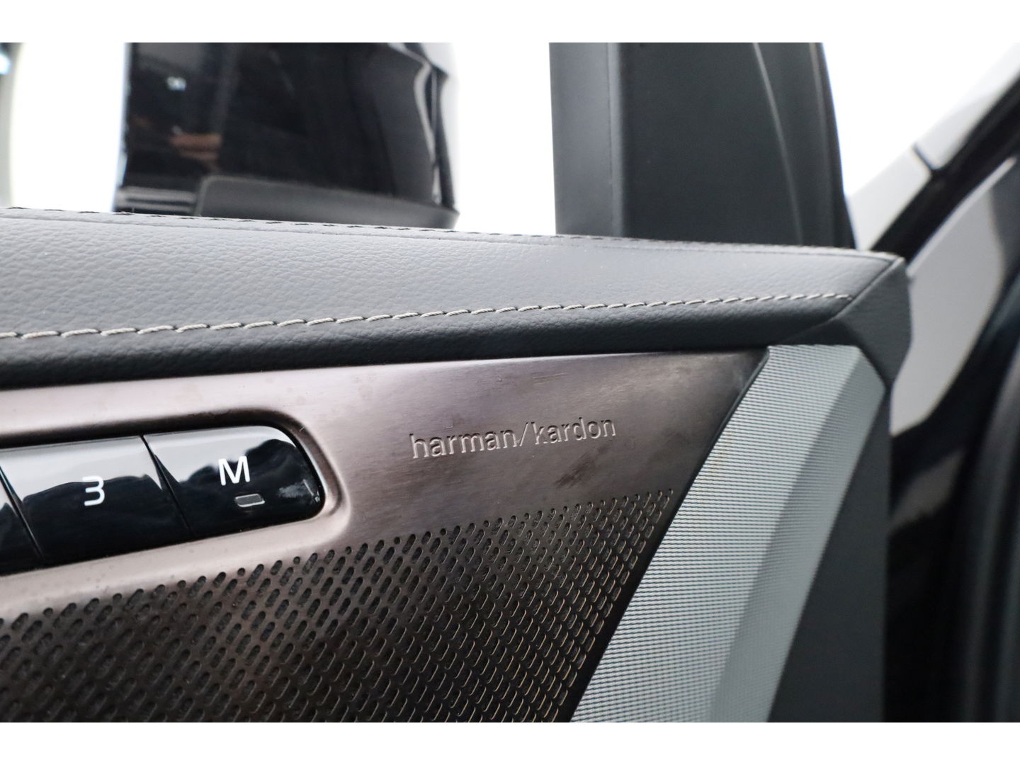 Volvo XC90 2.0 T8 Recharge AWD Ultra Bright | 7 pers. | Pano | 360 camera | HUD | Harman/Kardon | Memory | Bliss | Stoel-Stuurverw. | Google+App.connect | Elek. Klep | 21''