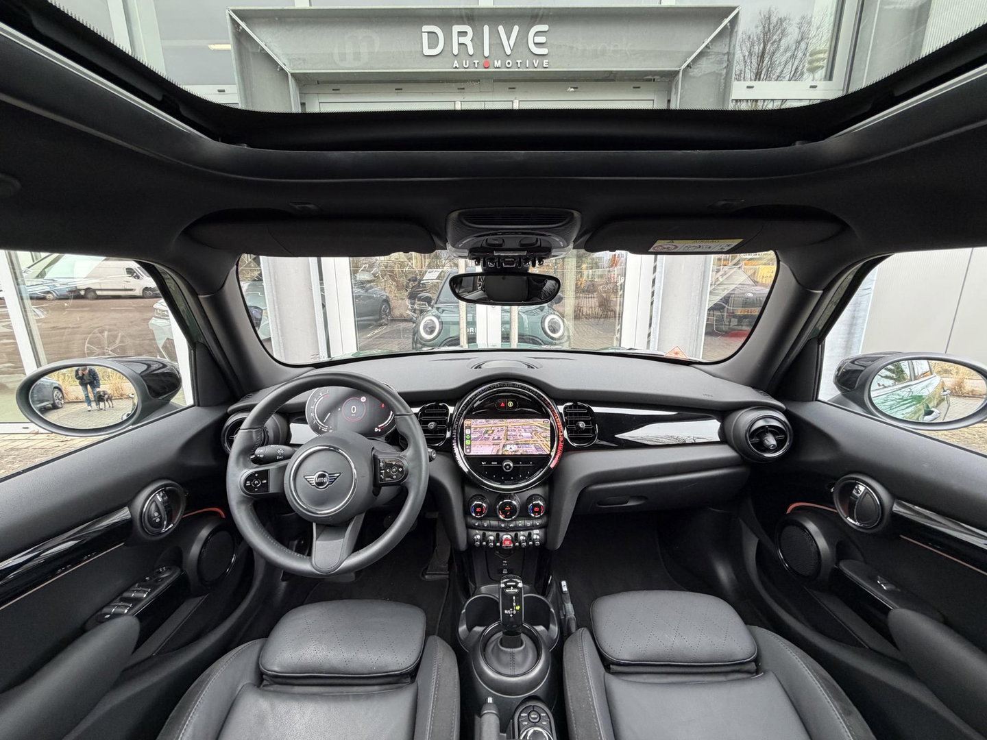 MINI Mini 1.5 Cooper Camden Edition |Pano|Leer|British racing green - Black exterior