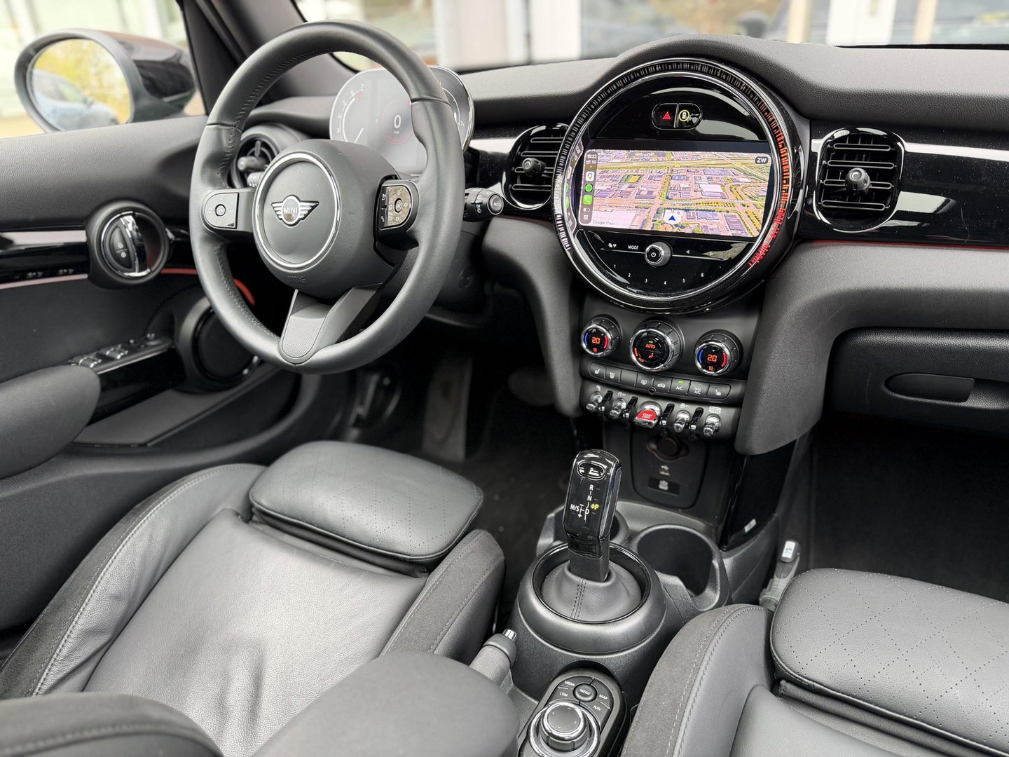 MINI Mini 1.5 Cooper Camden Edition |Pano|Leer|British racing green - Black exterior