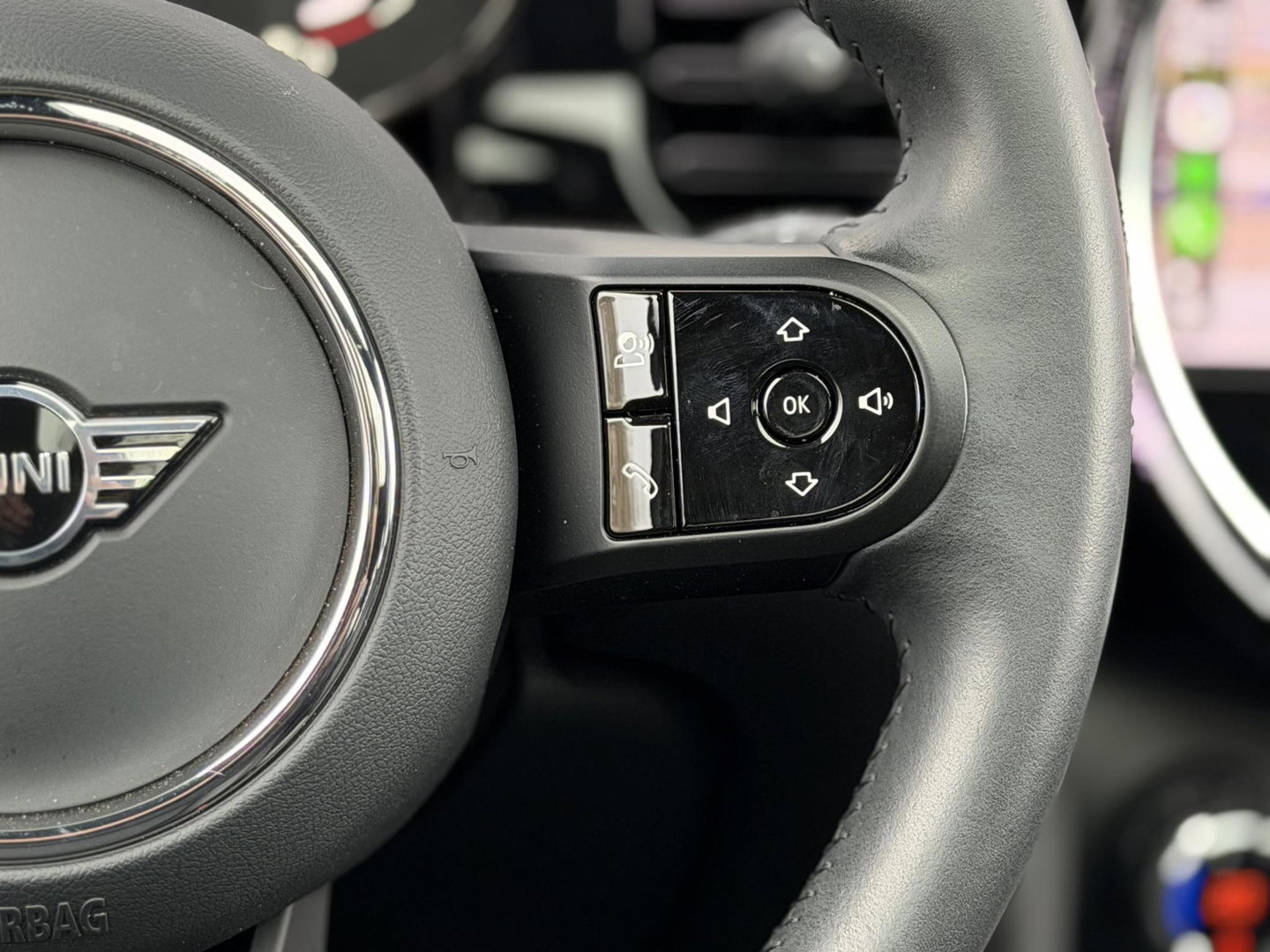 MINI Mini 1.5 Cooper Camden Edition |Pano|Leer|British racing green - Black exterior