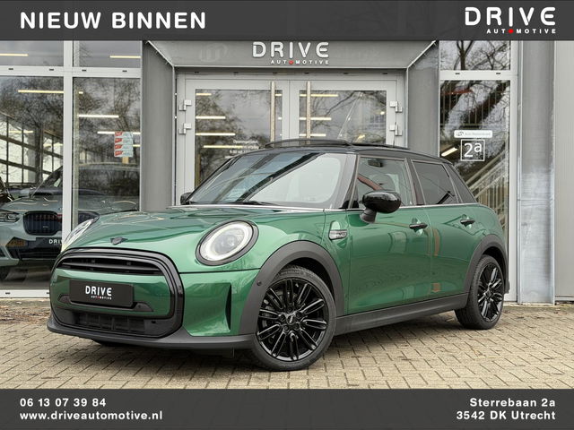 MINI Cooper - Mini 1.5 Camden Edition |Pano|Leer|British racing green - Black exterior