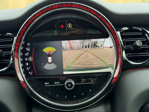 MINI Mini 1.5 Cooper Camden Edition |Pano|Leer|British racing green - Black exterior