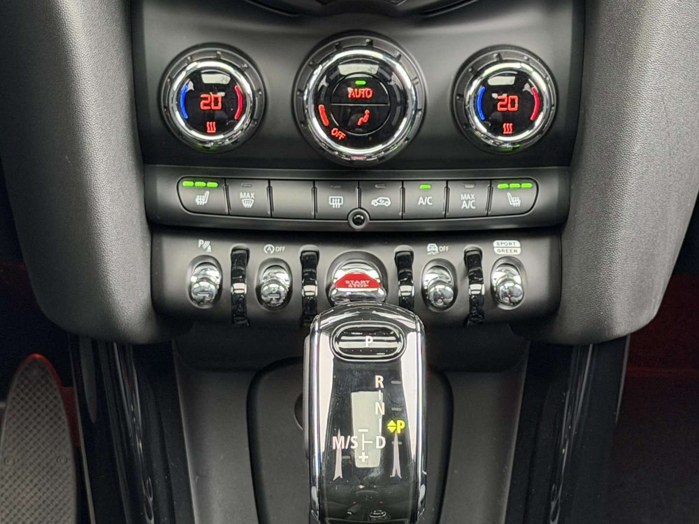 MINI Mini 1.5 Cooper Camden Edition |Pano|Leer|British racing green - Black exterior