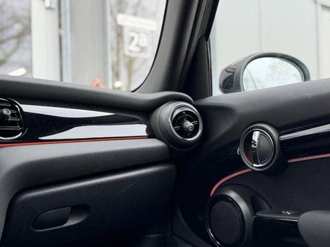 MINI Mini 1.5 Cooper Camden Edition |Pano|Leer|British racing green - Black exterior