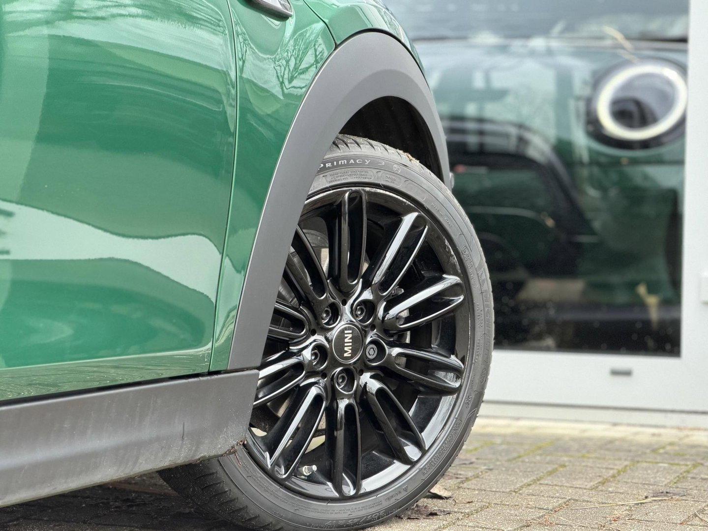 MINI Mini 1.5 Cooper Camden Edition |Pano|Leer|British racing green - Black exterior