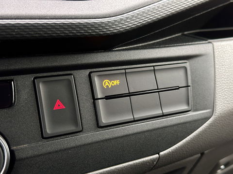 Volkswagen Transporter 2.0 TDI L2H1 DC 28 Economy Business | 5 Persoons | Apple Carplay | Android Auto | Origineel Nederlands | Parkeersensoren | Cruise Control | Airconditioning |