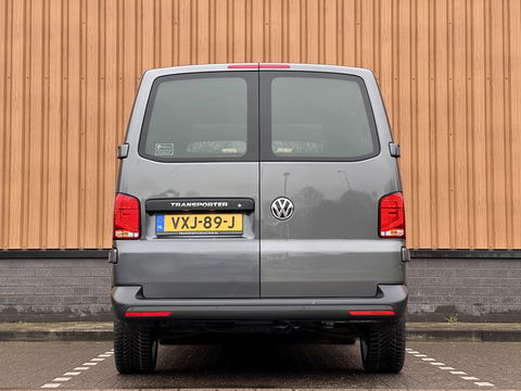Volkswagen Transporter 2.0 TDI L2H1 DC 28 Economy Business | 5 Persoons | Apple Carplay | Android Auto | Origineel Nederlands | Parkeersensoren | Cruise Control | Airconditioning |