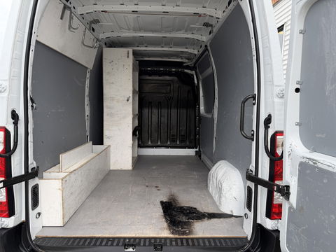 Opel Movano 2.3 Turbo 150pk L2H2 / vaste prijs rijklaar € 17.950 ex btw / lease vanaf € 302 / euro 6 / bpm vrij / airco / cruise / camera / imperial + trap / trekhaak 2500 kg !