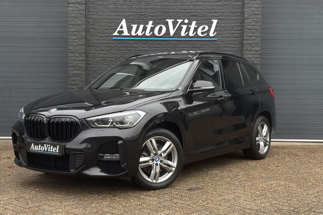 BMW X1 - xDrive25e M-Sport | Panodak | Camera | Head-Up | Comfort Access | Adaptive Cruise