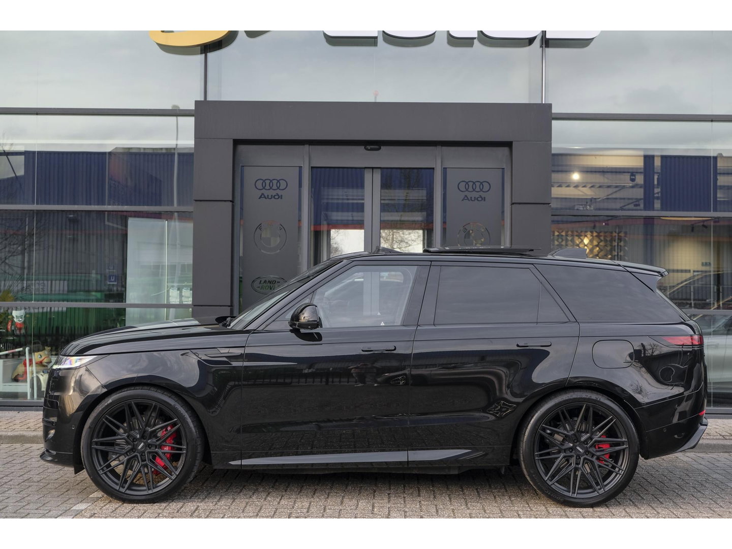 Land Rover Range Rover Sport P510e 510pk First Edition Panoramadak 4-Wielsturing *BTW* *SOH 93%* HD-koplampen Vossen VOL!