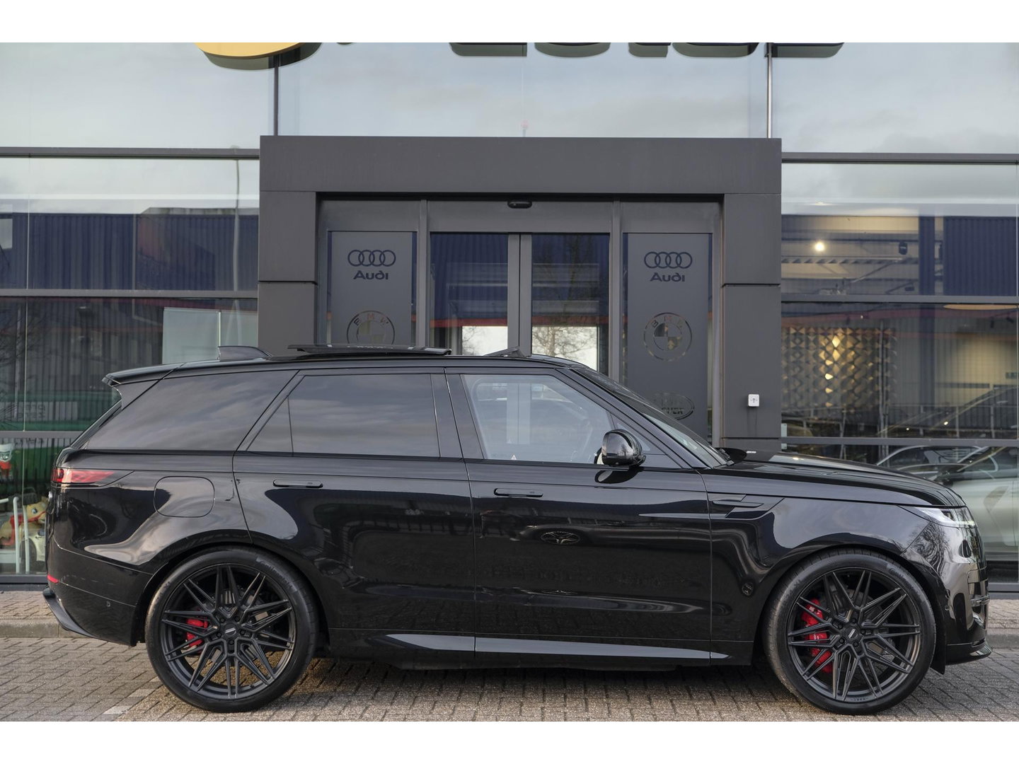 Land Rover Range Rover Sport P510e 510pk First Edition Panoramadak 4-Wielsturing *BTW* *SOH 93%* HD-koplampen Vossen VOL!