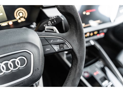 Audi RS3 2.5 TFSI RS 3 QUATTRO PANO KEYLESS CAMERA RS ZETELS