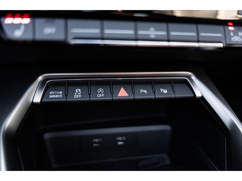 Audi RS3 2.5 TFSI RS 3 QUATTRO PANO KEYLESS CAMERA RS ZETELS