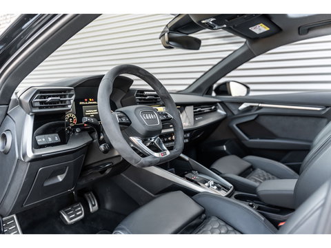 Audi RS3 2.5 TFSI RS 3 QUATTRO PANO KEYLESS CAMERA RS ZETELS