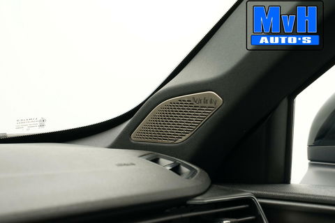 Lynk & Co 01 1.5 Plug-in Hybride|ZWARTE.HEMEL|TREKHAAK|NAP