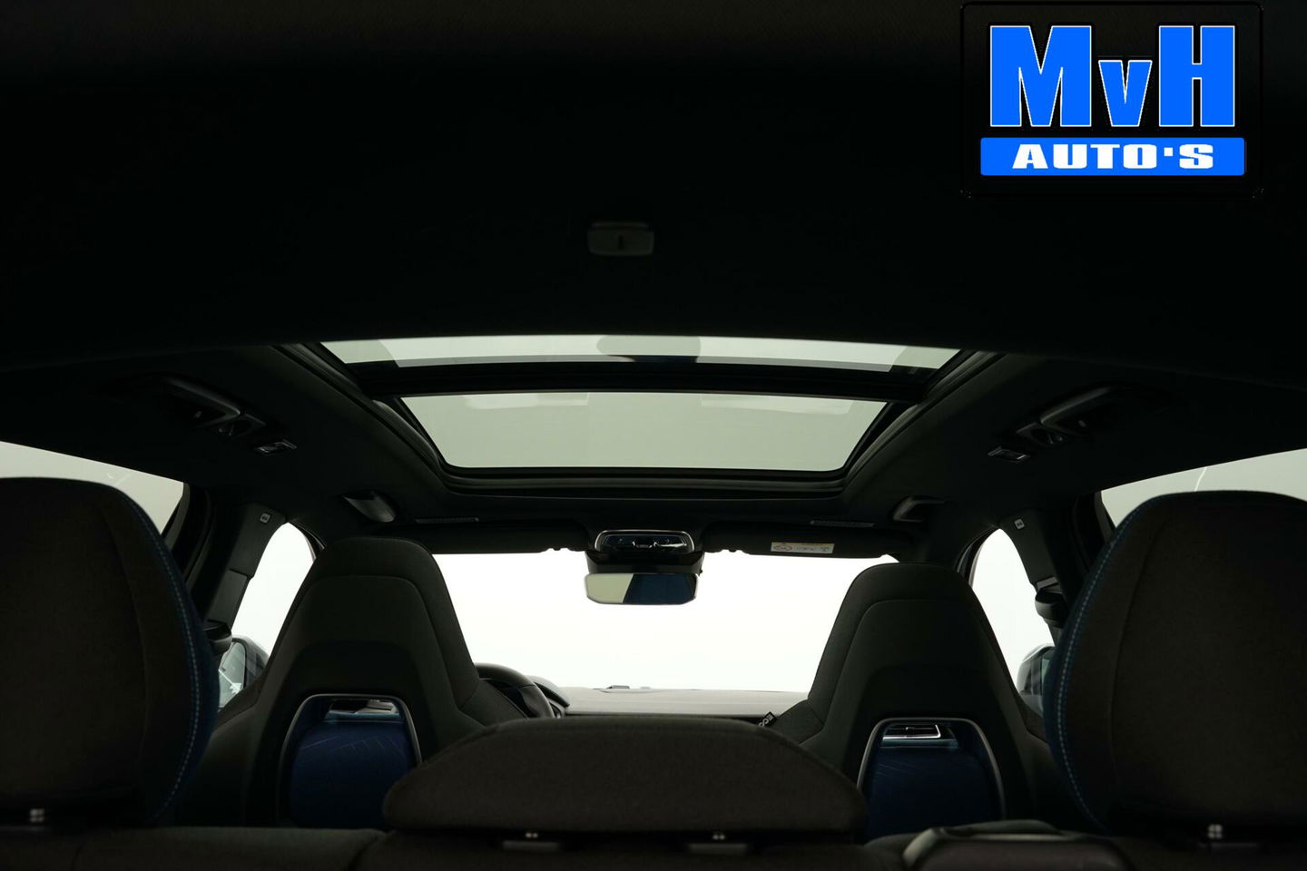 Lynk & Co 01 1.5 Plug-in Hybride|ZWARTE.HEMEL|TREKHAAK|NAP