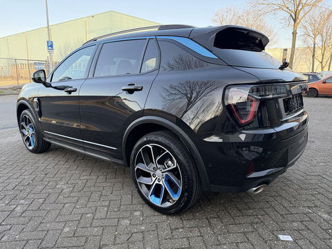 Lynk & Co 01 1.5 More pano l camera l stoel verwarming