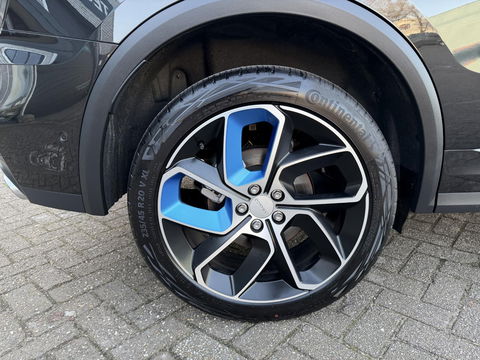 Lynk & Co 01 1.5 More pano l camera l stoel verwarming