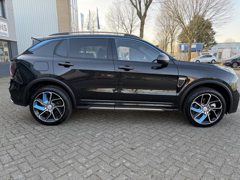 Lynk & Co 01 1.5 More pano l camera l stoel verwarming