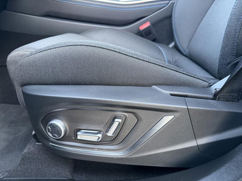 Lynk & Co 01 1.5 More pano l camera l stoel verwarming