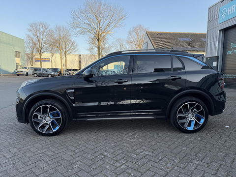 Lynk & Co 01 1.5 More pano l camera l stoel verwarming