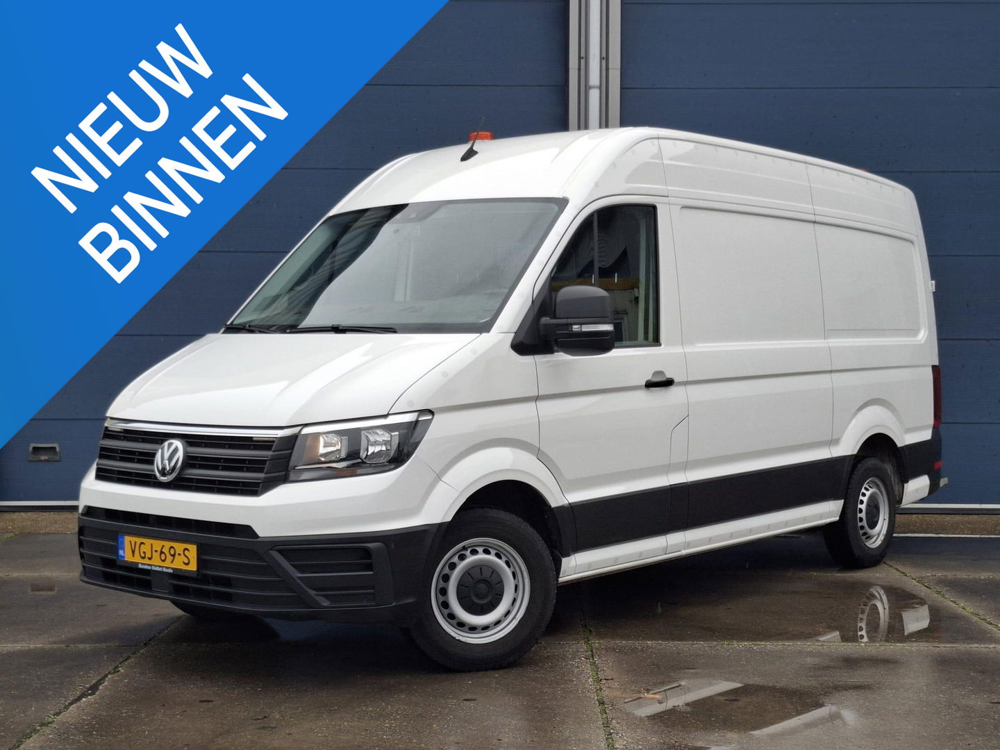 Volkswagen Crafter 35 2.0 TDI L3H3 Highline AUTOMAAT / STANDKACHEL / TREKHAAK / CARPLAY / NAVI