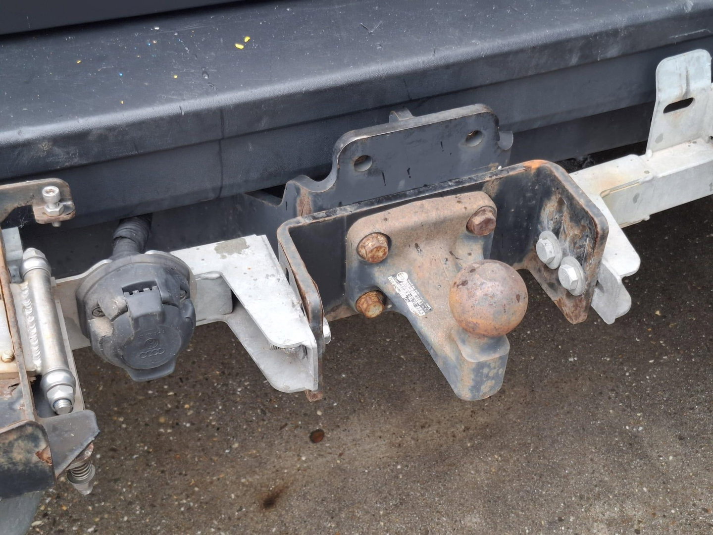 Volkswagen Crafter 35 2.0 TDI L3H3 Highline AUTOMAAT / STANDKACHEL / TREKHAAK / CARPLAY / NAVI