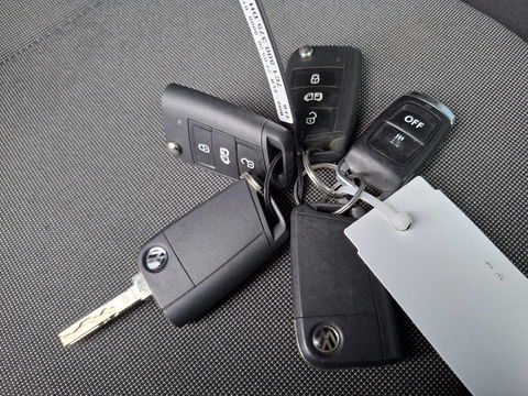 Volkswagen Crafter 35 2.0 TDI L3H3 Highline AUTOMAAT / STANDKACHEL / TREKHAAK / CARPLAY / NAVI