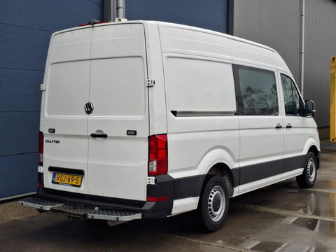 Volkswagen Crafter 35 2.0 TDI L3H3 Highline AUTOMAAT / STANDKACHEL / TREKHAAK / CARPLAY / NAVI