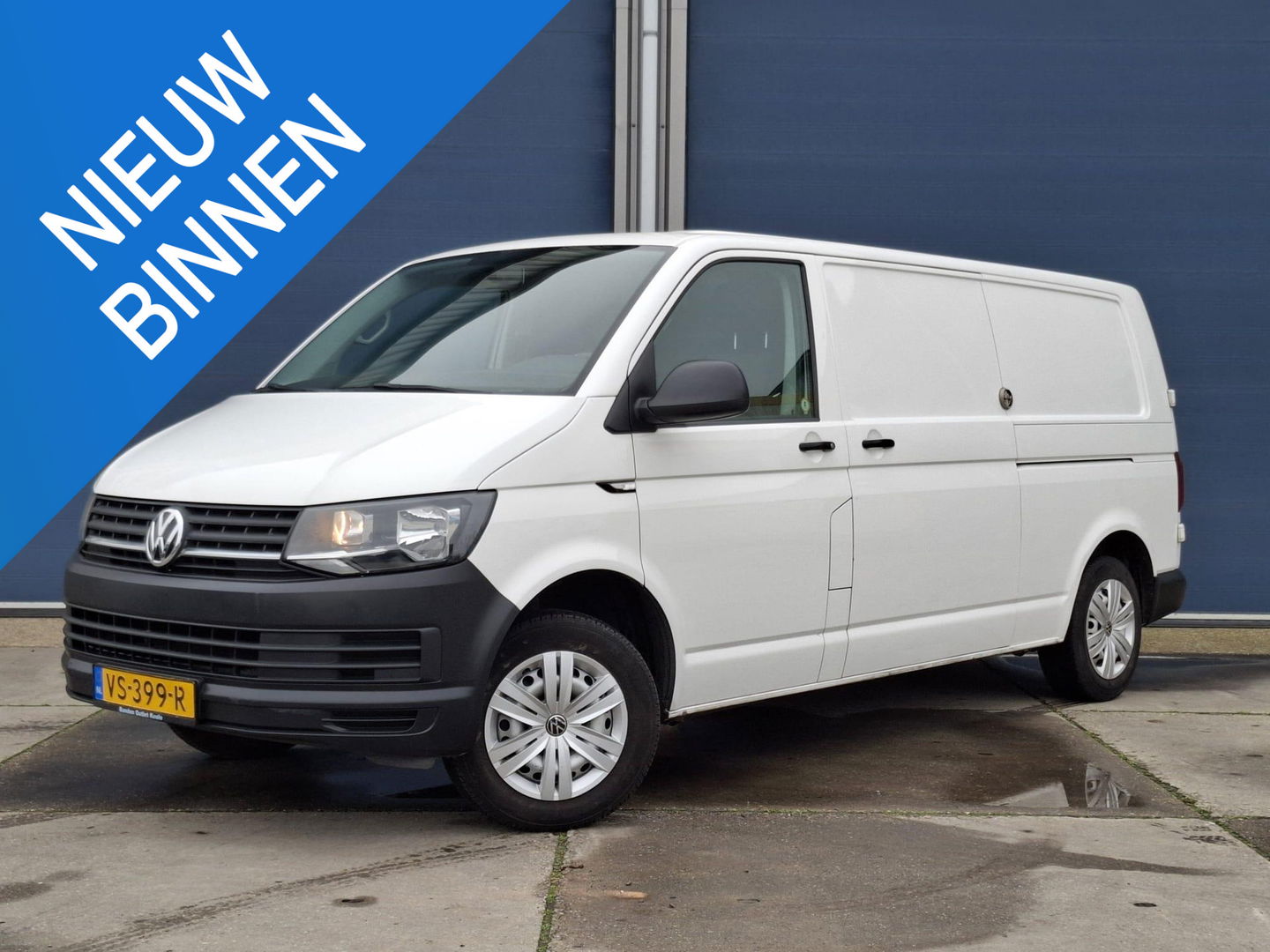 Volkswagen Transporter 2.0 TDI L2H1 Comfortline DUBBELE SCHUIFDEUR / TREKHAAK / EURO 6 / AIRCO / 3 ZITS