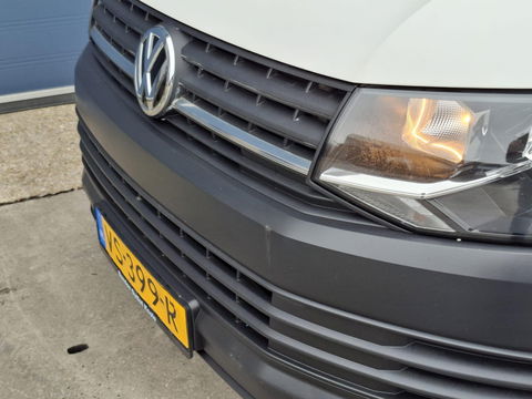 Volkswagen Transporter 2.0 TDI L2H1 Comfortline DUBBELE SCHUIFDEUR / TREKHAAK / EURO 6 / AIRCO / 3 ZITS