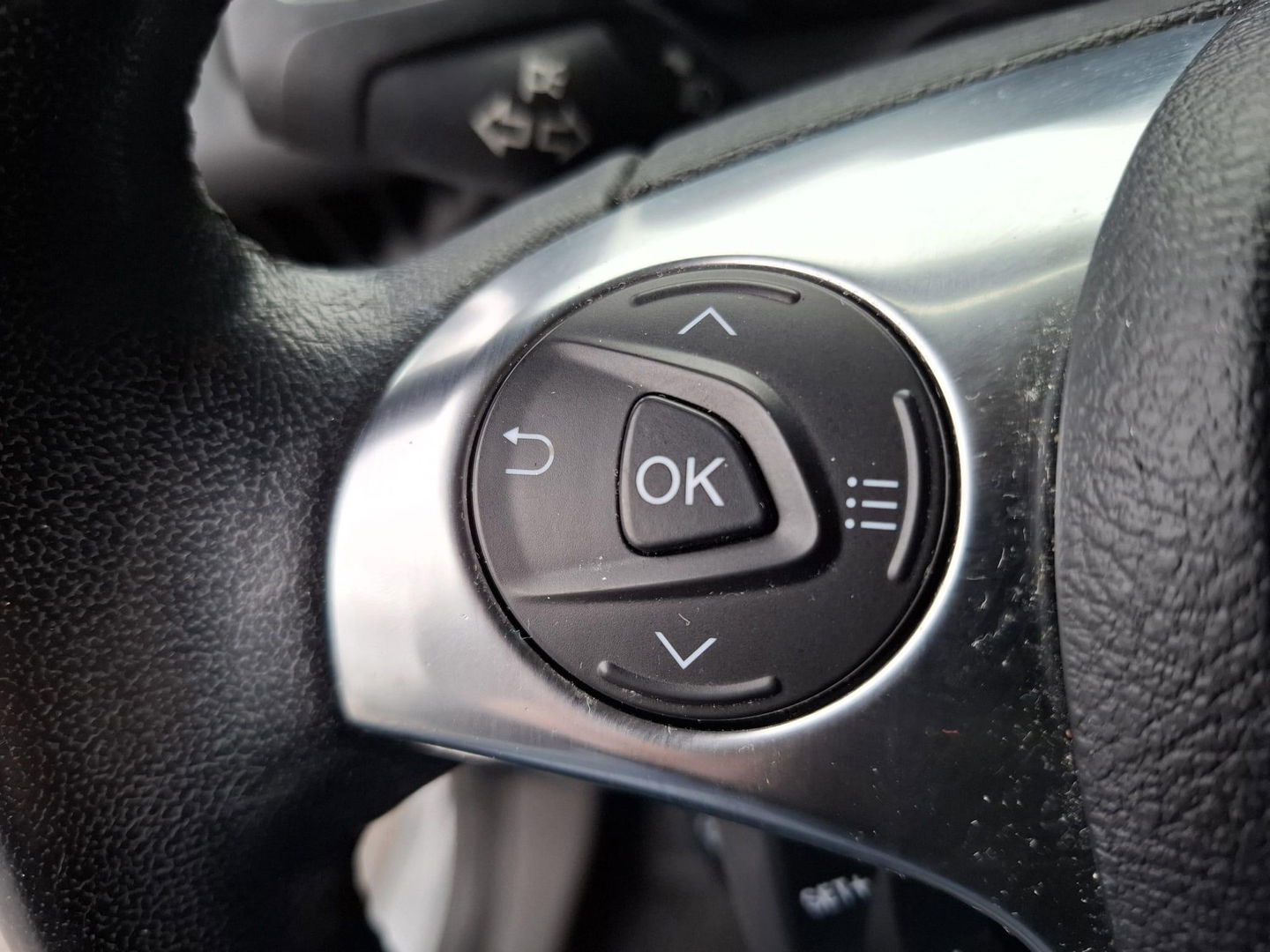 Ford Transit Connect 1.5 EcoBlue L2 Trend AUTOMAAT / CARPLAY / TREKHAAK / CRUISE CONTROLE / NAVI