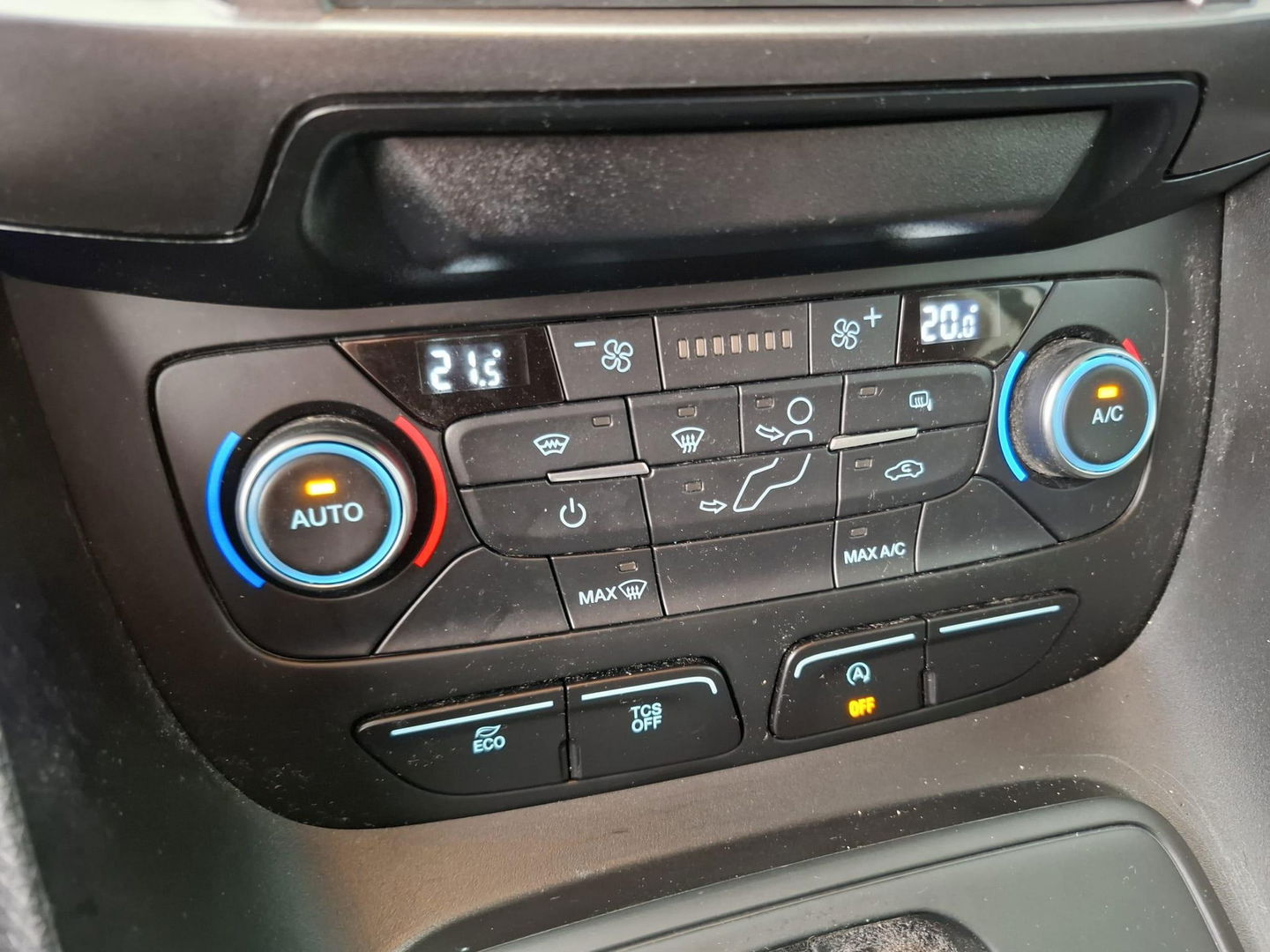 Ford Transit Connect 1.5 EcoBlue L2 Trend AUTOMAAT / CARPLAY / TREKHAAK / CRUISE CONTROLE / NAVI