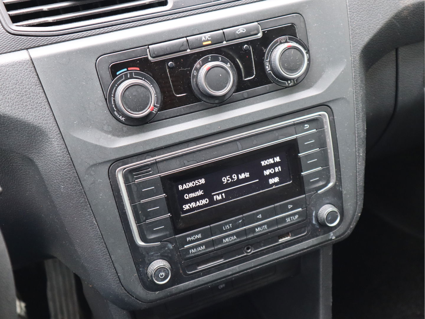 Volkswagen Caddy 2.0 TDI 75pk Euro 6 - Imperiaal - Trekhaak - Airco