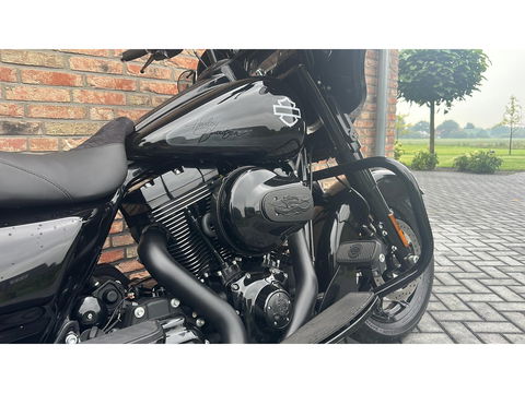 Harley Davidson 103 FLHX Street Glide Black Out Streetglide Special Paint CVO FLHTCU