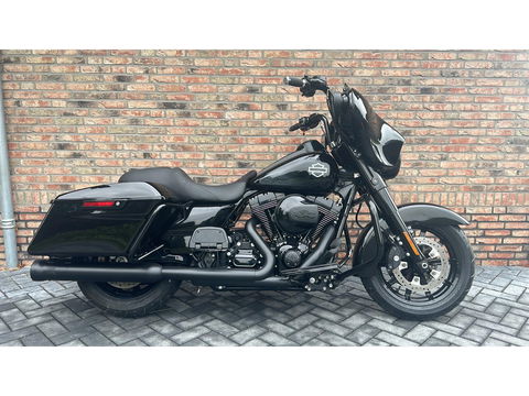 Harley Davidson 103 FLHX Street Glide Black Out Streetglide Special Paint CVO FLHTCU