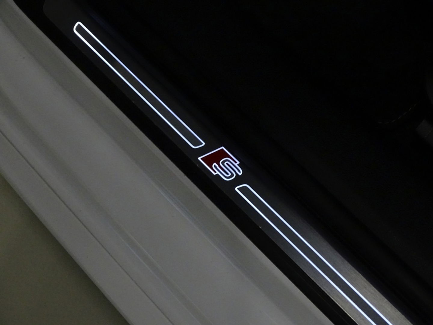 Audi A4 Avant 2.0 TFSI 252 pk Quattro / ProLine / S-Edition / panoramadak / LE