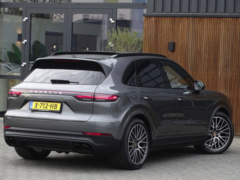 Porsche Cayenne 3.0 E-Hybrid 462PK / Platinum Edit. / 2022 / 360°