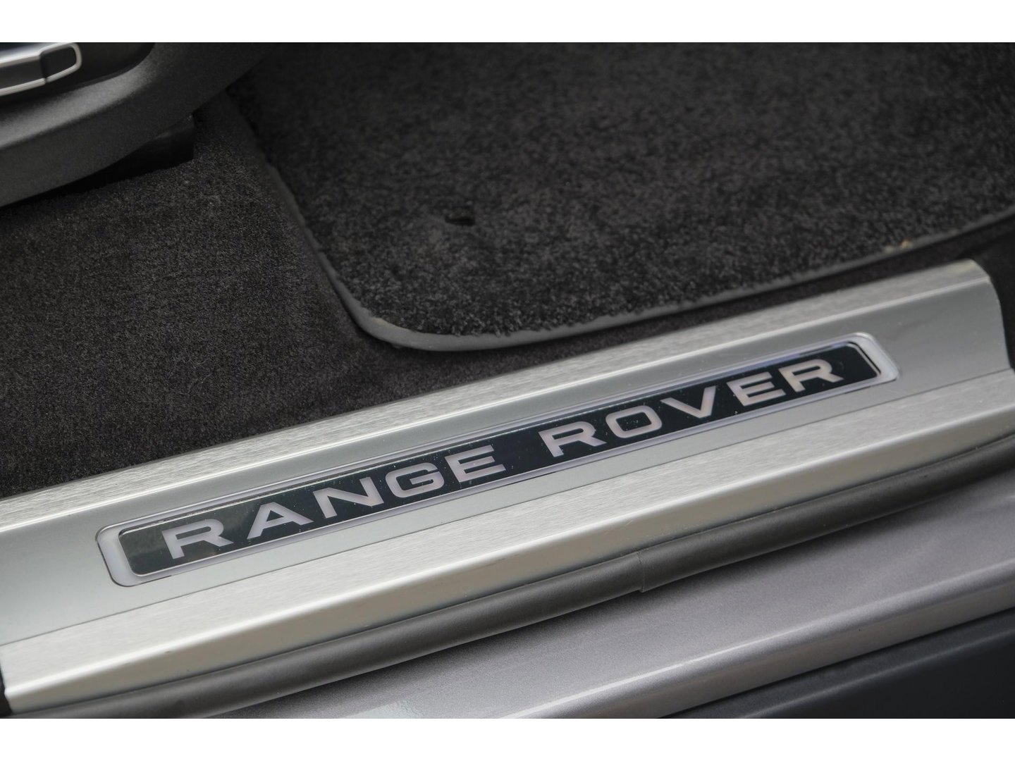 Land Rover Range Rover Sport P575 SVR 575pk Panoramadak *BTW* Carbon pakket Head-up Softclose 24" LMV Vossen