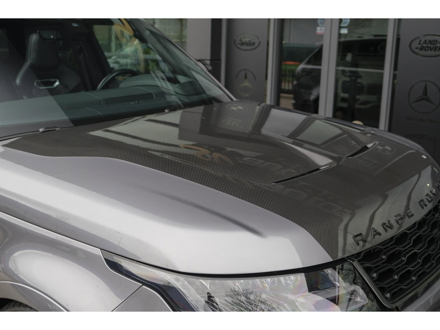 Land Rover Range Rover Sport P575 SVR 575pk Panoramadak *BTW* Carbon pakket Head-up Softclose 24" LMV Vossen