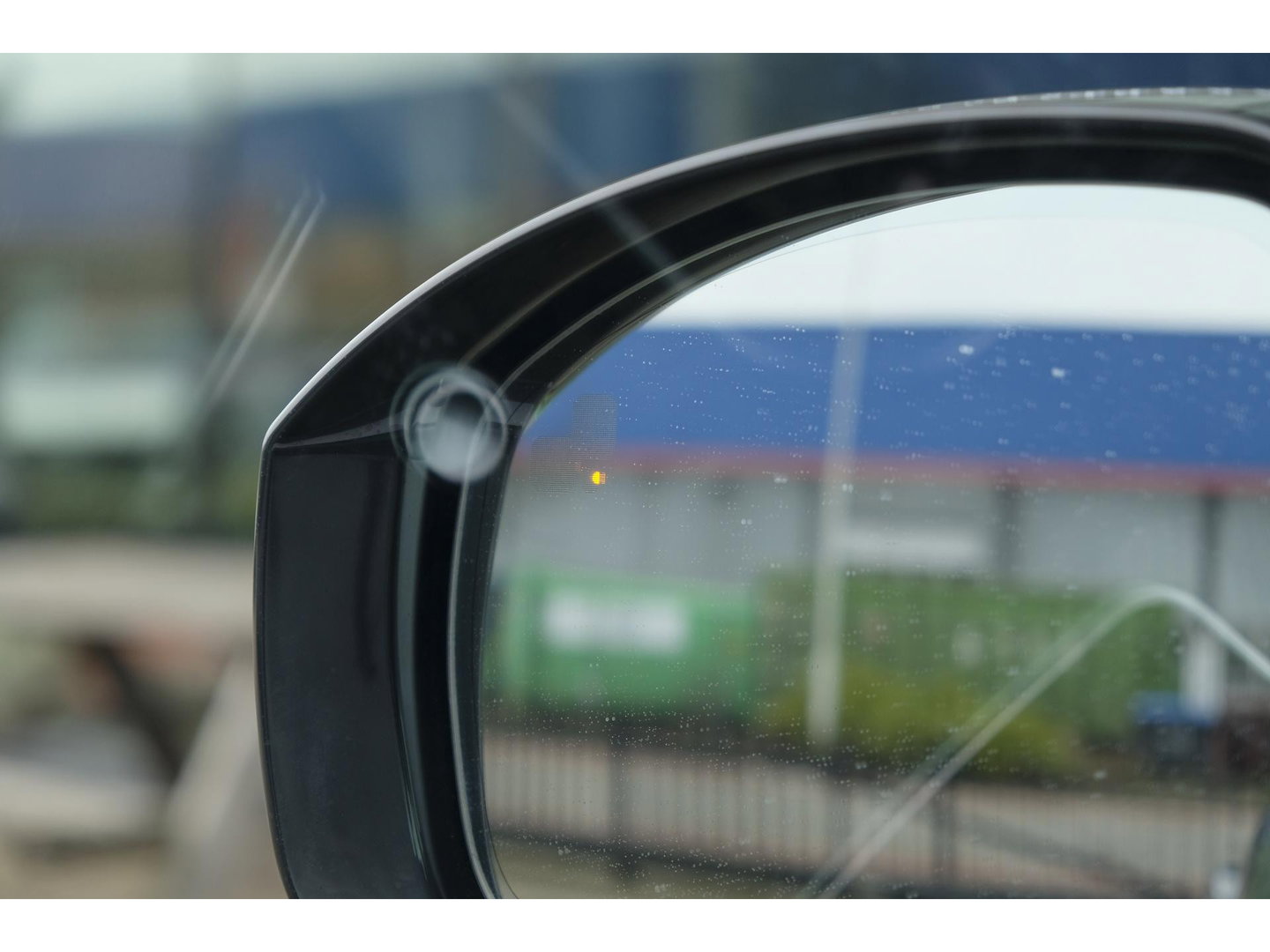 Land Rover Range Rover Sport P575 SVR 575pk Panoramadak *BTW* Head-up Alcantara Schaalstoelen 22" LMV