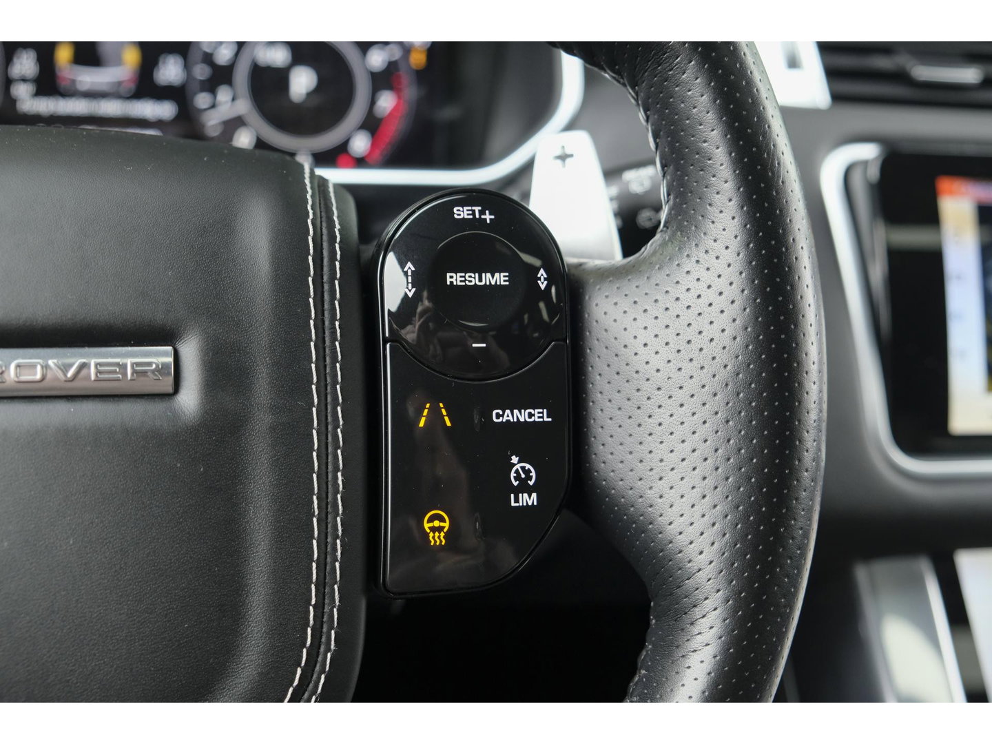 Land Rover Range Rover Sport P575 SVR 575pk Panoramadak *BTW* Head-up Alcantara Schaalstoelen 22" LMV