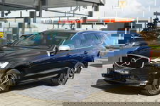 Volvo XC60 - 2.0 T6 AWD R-Design | pano | ACC | CarPlay