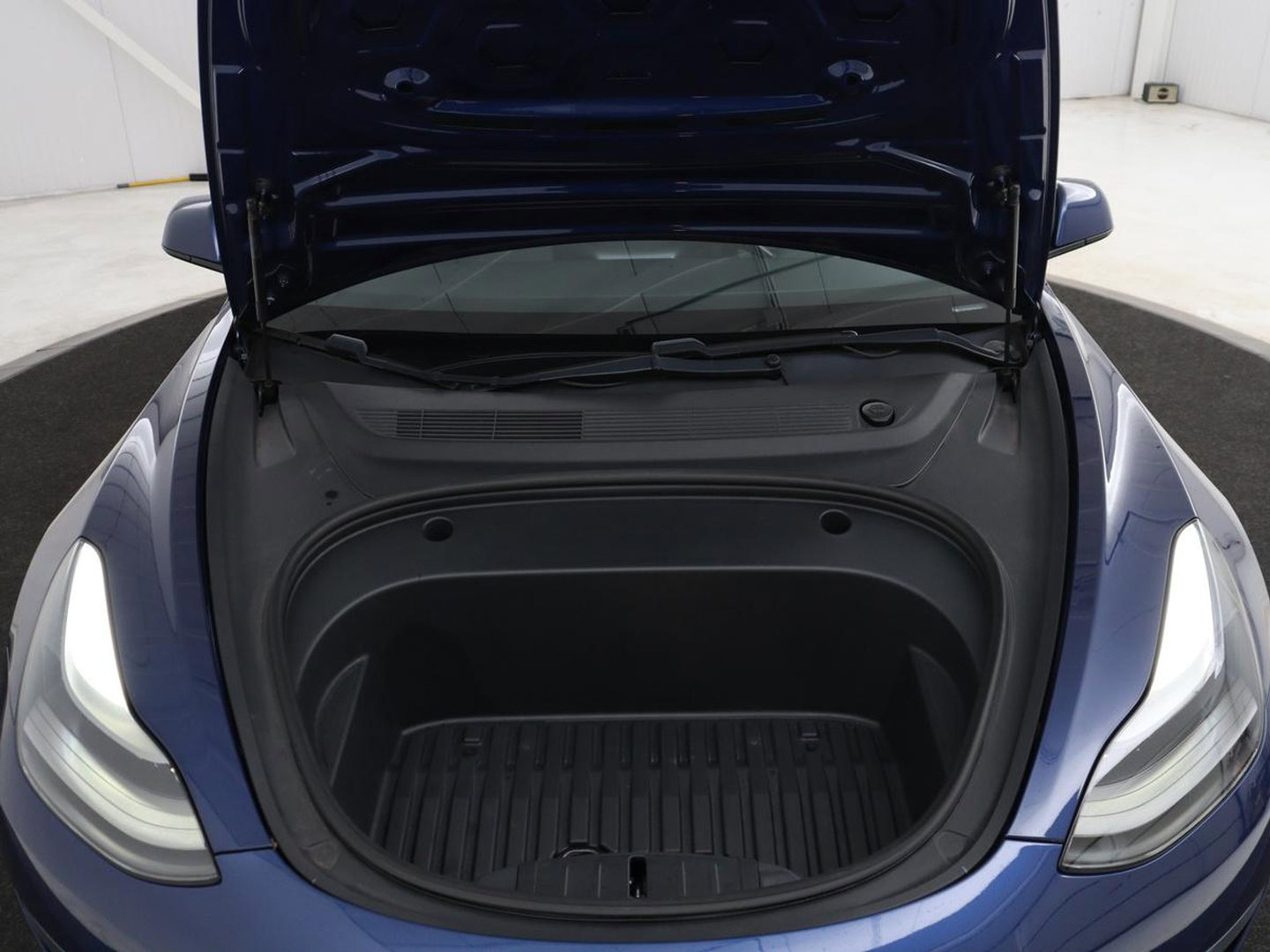 Tesla Model 3 Long Range AWD 75 kWh | Panoramadak | Autopilot | Achterbankverwarming | Leder | Camera | Keyless | Full LED | Navigatie | Stoelverwarming