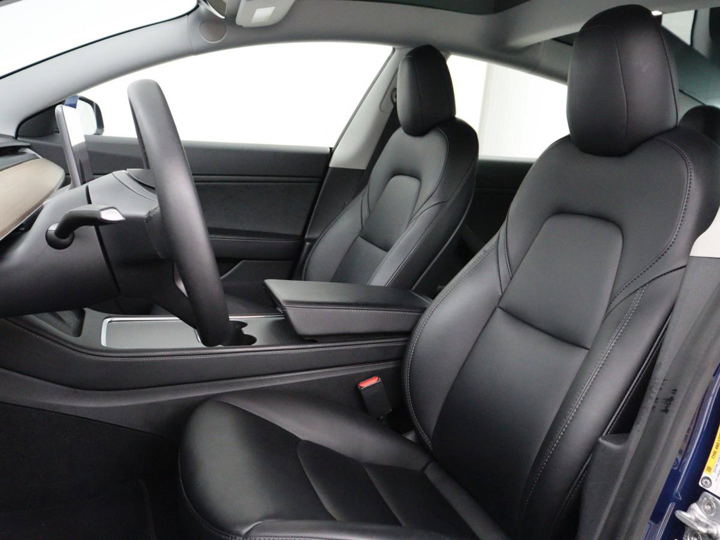 Tesla Model 3 Long Range AWD 75 kWh | Panoramadak | Autopilot | Achterbankverwarming | Leder | Camera | Keyless | Full LED | Navigatie | Stoelverwarming