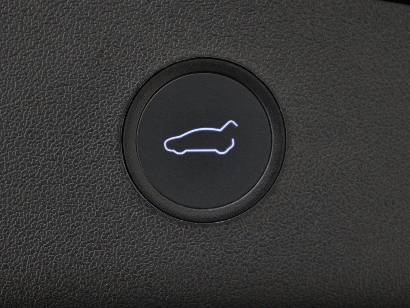 Tesla Model 3 Long Range AWD 75 kWh | Panoramadak | Autopilot | Achterbankverwarming | Leder | Camera | Keyless | Full LED | Navigatie | Stoelverwarming