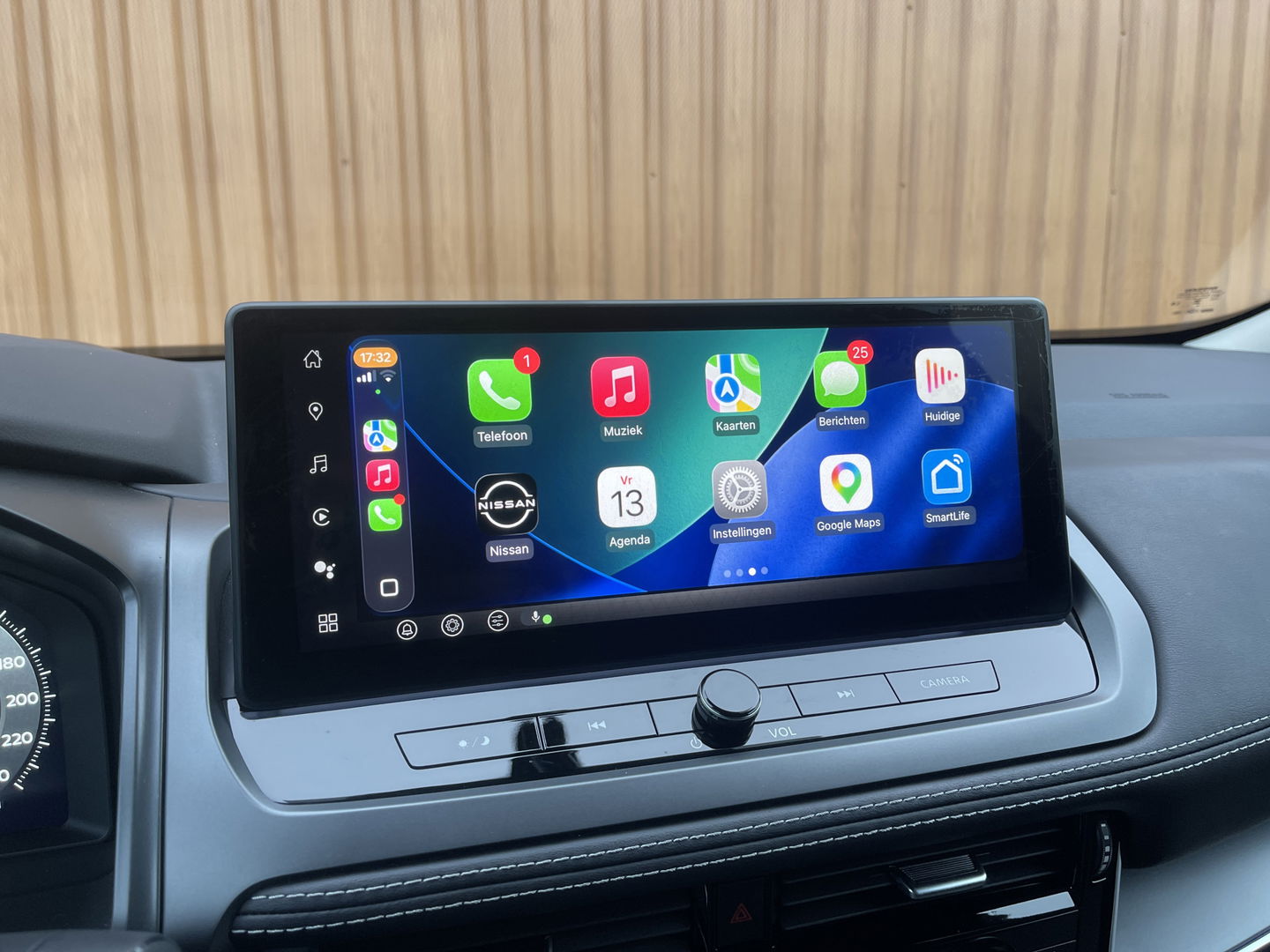 Nissan QASHQAI 1.3 MHEV Xtronic N-Connecta | 3D Camera | Head-Up Display | Apple Carplay | Android Auto | Dodehoeksensor | Adaptieve Cruise Control | Lane Assist | Stuurwielverwarming | DAB+ |